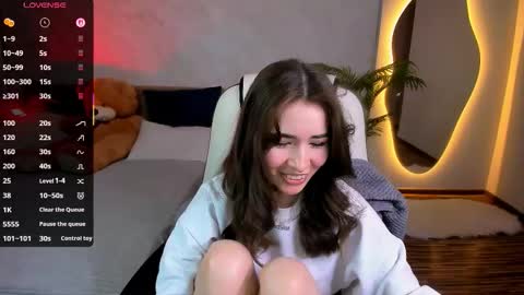 Ashley online show from March 6, 1:17 pm