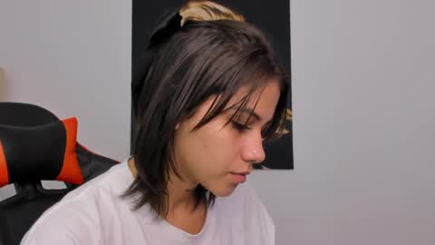    online show from December 20, 6:45 pm