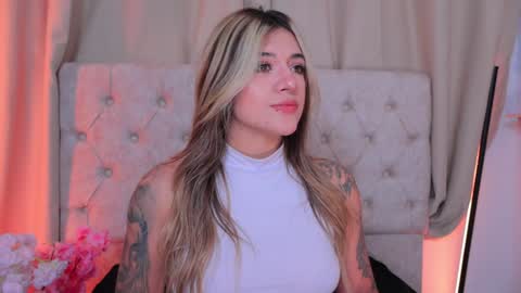 Snapshot of ashleyvalirya chatting on December 29, 3:54 am Ashley Lauren online show from December 29, 3:54 am