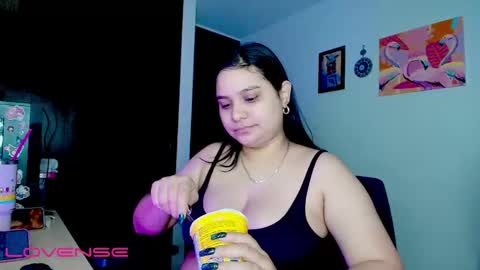 ashliecooperr online show from October 13, 4:15 am