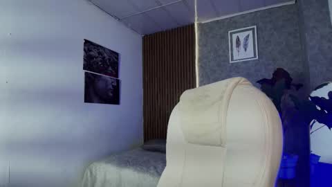 Ashly online show from September 9, 6:57 am
