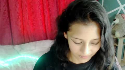Snapshot of ashly_little2 chatting on February 10, 7:38 pm Ashly online show from February 10, 7:38 pm