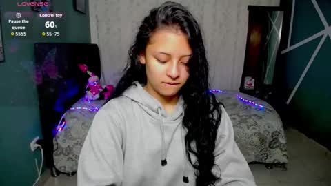 Ashly online show from October 18, 11:46 am