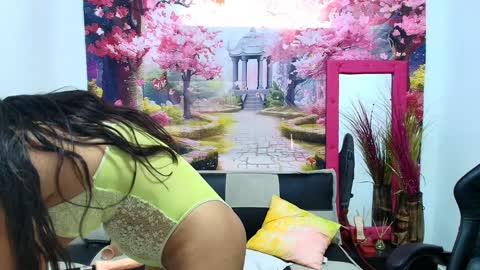 ashly online show from January 31, 6:57 pm