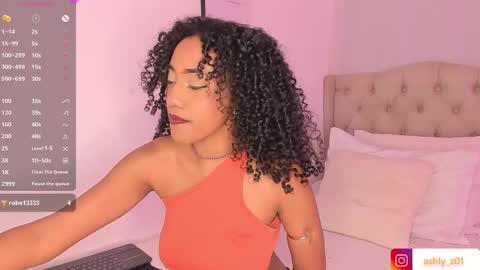 Snapshot of ashly_z chatting on February 12, 10:59 pm Ashly online show from February 12, 10:59 pm