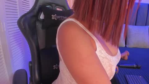 Snapshot of ashlye_miller_ chatting on September 23, 4:21 am ashlye_miller_ online show from September 23, 4:21 am