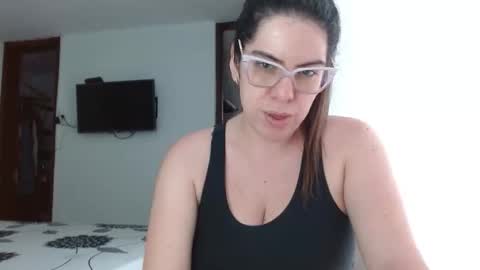 AshlyMoon online show from May 7, 5:05 pm