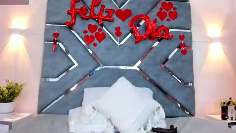 Snapshot of ashlyrey_1 chatting on February 20, 10:37 pm Ashly online show from February 20, 10:37 pm