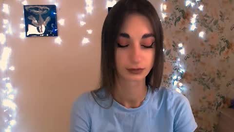 asia_n_ online show from October 28, 4:29 am