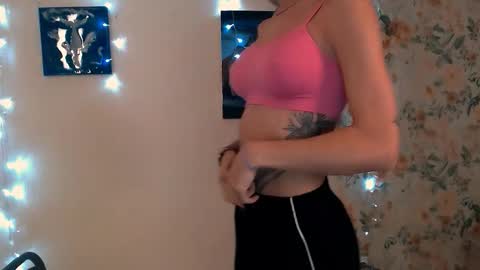 asia_n_ online show from September 18, 6:23 am