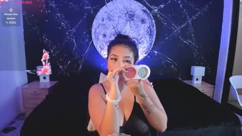 Asia and Zoe online show from October 6, 12:11 pm