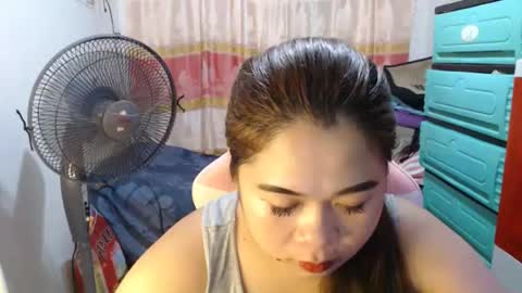 sweet feb online show from November 28, 2:31 pm