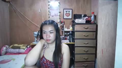 Snapshot of asian_llory chatting on September 18, 1:26 am asian_llory online show from September 18, 1:26 am
