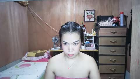 Snapshot of asian_llory chatting on September 14, 2:09 am asian_llory online show from September 14, 2:09 am