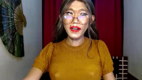 Snapshot of asian_petit19 chatting on December 30, 3:58 am Lovely online show from December 30, 3:58 am