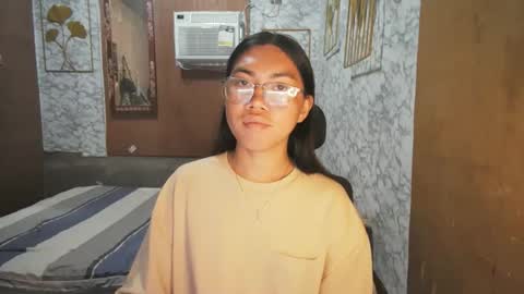 Snapshot of asian_rhean chatting on October 23, 2:28 am Rhean online show from October 23, 2:28 am