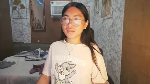 Snapshot of asian_rhean chatting on October 10, 11:53 pm Rhean online show from October 10, 11:53 pm