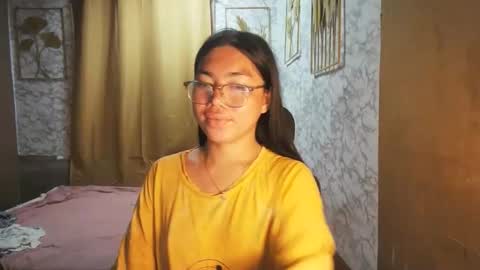 Snapshot of asian_rhean chatting on September 18, 12:20 am Rhean online show from September 18, 12:20 am