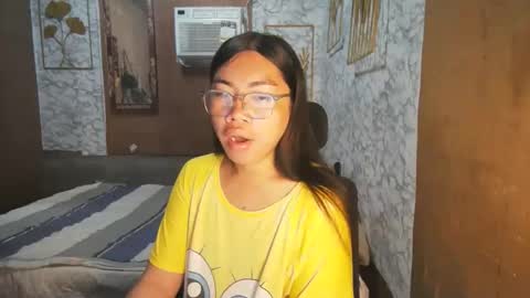 Snapshot of asian_rhean chatting on October 21, 11:09 pm Rhean online show from October 21, 11:09 pm