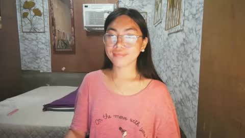 Snapshot of asian_rhean chatting on October 12, 12:02 am Rhean online show from October 12, 12:02 am