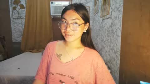 Snapshot of asian_rhean chatting on October 3, 10:59 pm Rhean online show from October 3, 10:59 pm