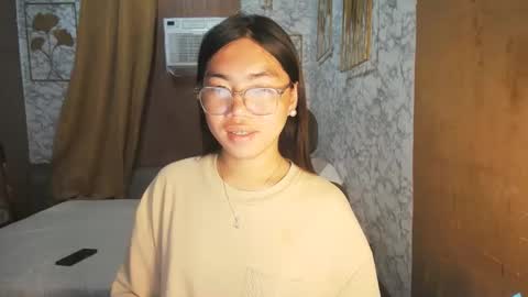 Snapshot of asian_rhean chatting on October 2, 10:48 pm Rhean online show from October 2, 10:48 pm