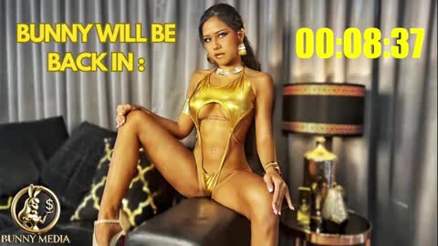 BUNNY WILDER online show from February 4, 1:59 pm