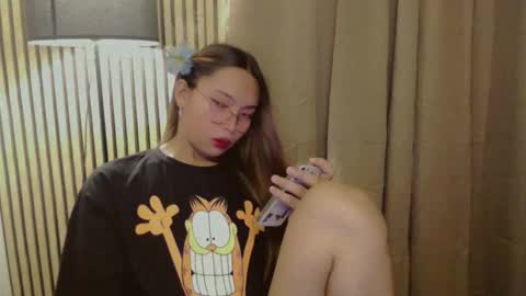 Snapshot of asianhottiesttamira chatting on October 10, 6:18 am HI IM TAMIRA LOOKING FOR SERIOUS RELATIONSHIP online show from October 10, 6:18 am