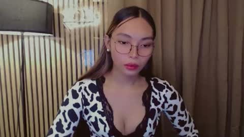 Snapshot of asianhottiesttamira chatting on October 26, 6:53 am HI IM TAMIRA LOOKING FOR SERIOUS RELATIONSHIP online show from October 26, 6:53 am