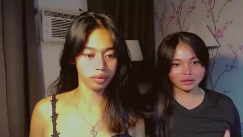 kisses online show from January 17, 9:55 pm