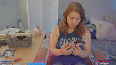 Snapshot of asiri_ocean chatting on September 16, 4:04 pm Asiri pronounced Ah-siri Please no nicknames 3 online show from September 16, 4:04 pm