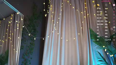 Snapshot of askaudrey chatting on September 24, 2:27 pm Audrey online show from September 24, 2:27 pm