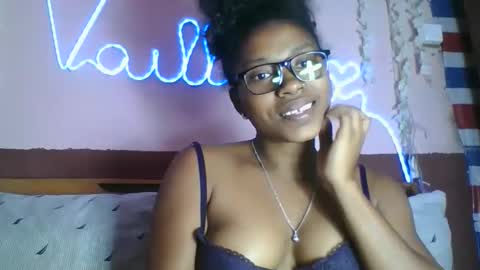 asmiraa online show from June 5, 5:41 pm