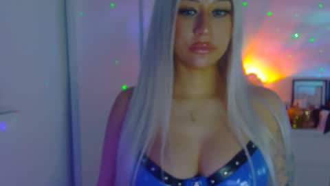 iwantaspen online show from February 5, 3:09 am