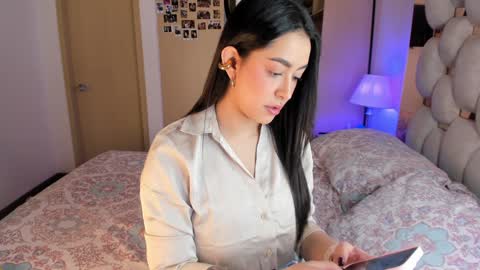 Ashley online show from December 27, 2:25 am