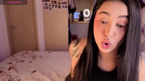 Snapshot of asshley__ chatting on November 1, 11:09 pm Ashley online show from November 1, 11:09 pm