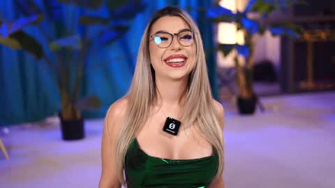 Starting 930 PM EU TIME online show from December 19, 7:40 pm