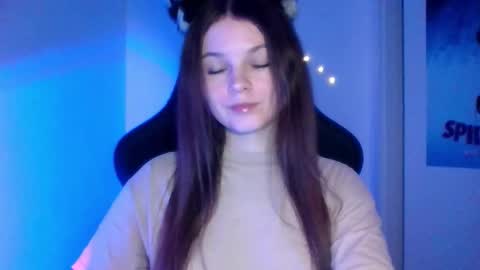 astradream_ online show from December 15, 10:26 pm