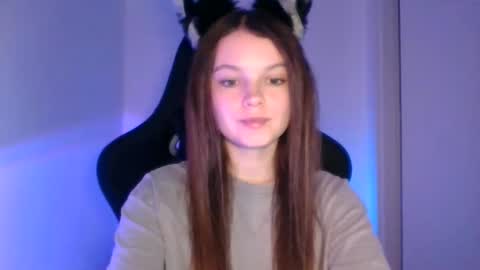 astradream_ online show from September 29, 5:18 pm