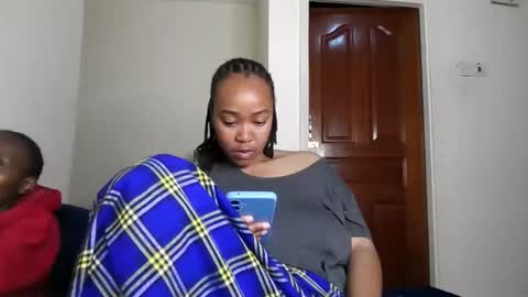 Atara Seren online show from May 20, 1:57 am