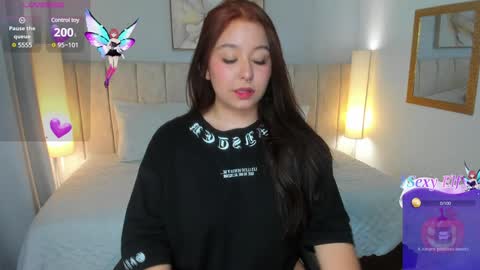 Snapshot of atena_cuteee chatting on January 14, 2:08 am sofia online show from January 14, 2:08 am