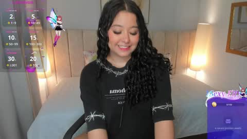 Snapshot of atena_cuteee chatting on December 3, 2:23 am sofia online show from December 3, 2:23 am