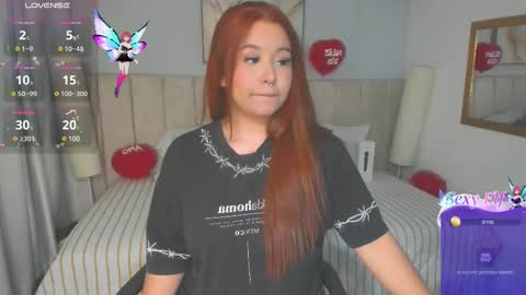 Snapshot of atena_cuteee chatting on February 18, 2:16 am sofia online show from February 18, 2:16 am