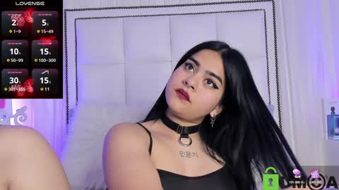 Athena online show from December 4, 9:02 pm