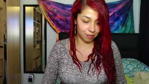 Snapshot of atena_messy chatting on October 24, 2:29 am atena messy online show from October 24, 2:29 am