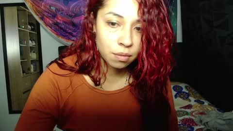 Snapshot of atena_messy chatting on October 9, 3:32 am atena messy online show from October 9, 3:32 am