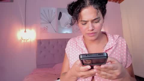 Snapshot of atenajb chatting on October 29, 5:45 am ATENA online show from October 29, 5:45 am