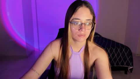 Snapshot of atenas__05 chatting on September 27, 9:38 am atenas online show from September 27, 9:38 am