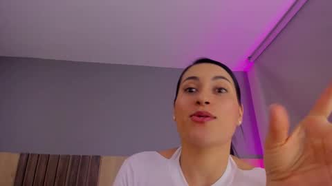 Atenea online show from January 7, 5:49 pm