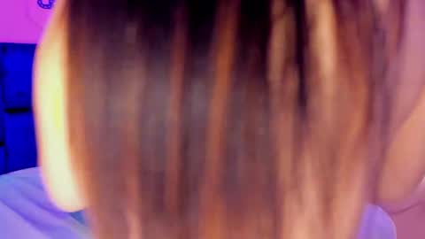 Snapshot of atenea_cute21 chatting on December 21, 3:58 am Athenea online show from December 21, 3:58 am